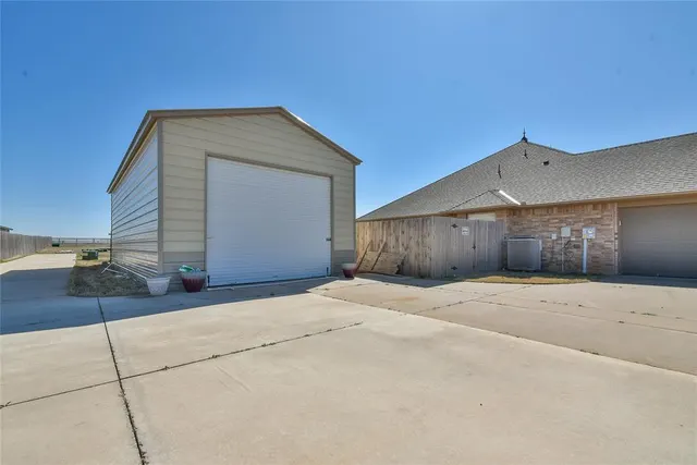 Photo 4 — 8902 NE Hudson Lane, Piedmont, OK 73078