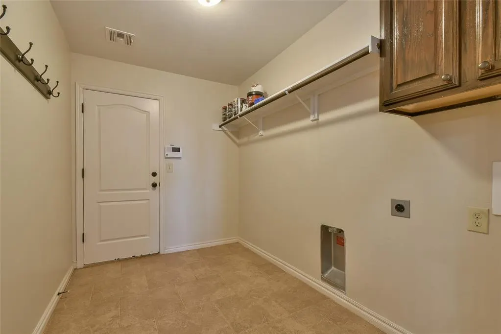 Photo 16 — 8902 NE Hudson Lane, Piedmont, OK 73078