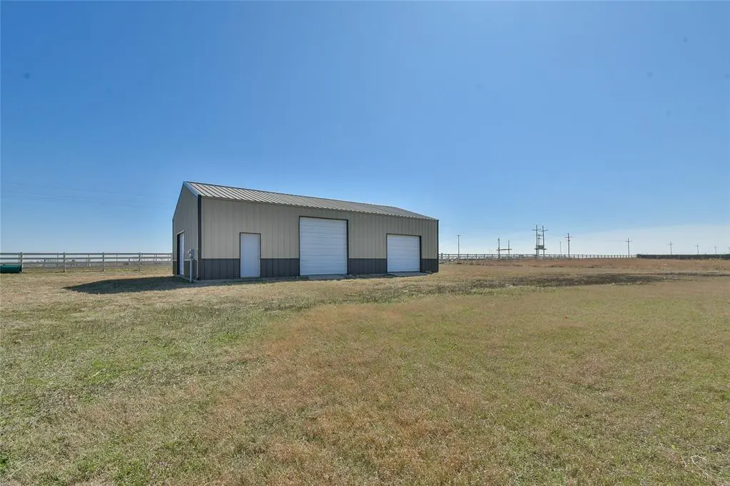 Photo 37 — 8902 NE Hudson Lane, Piedmont, OK 73078