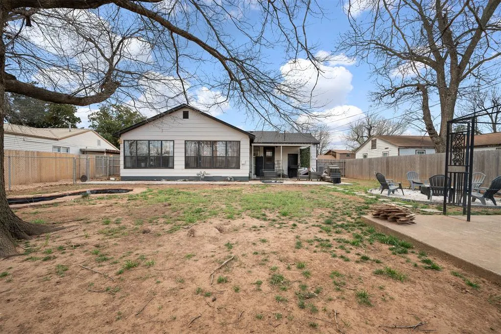 Photo 25 — 911 N Sunset Drive, Anadarko, OK 73005
