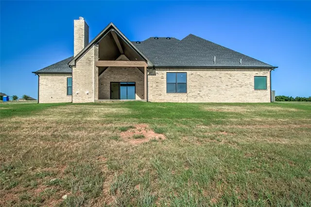 Photo 6 — 2190 Hux Drive, Blanchard, OK 73010