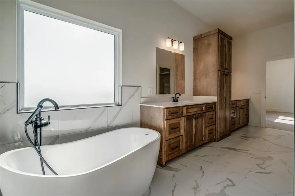 Photo 35 — 2190 Hux Drive, Blanchard, OK 73010