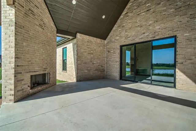 Photo 8 — 2190 Hux Drive, Blanchard, OK 73010