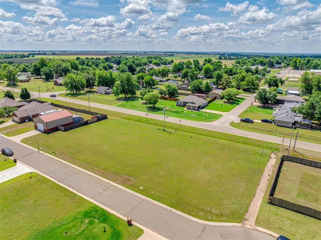 Front exterior — 109 Dogwood, Crescent, OK 73028