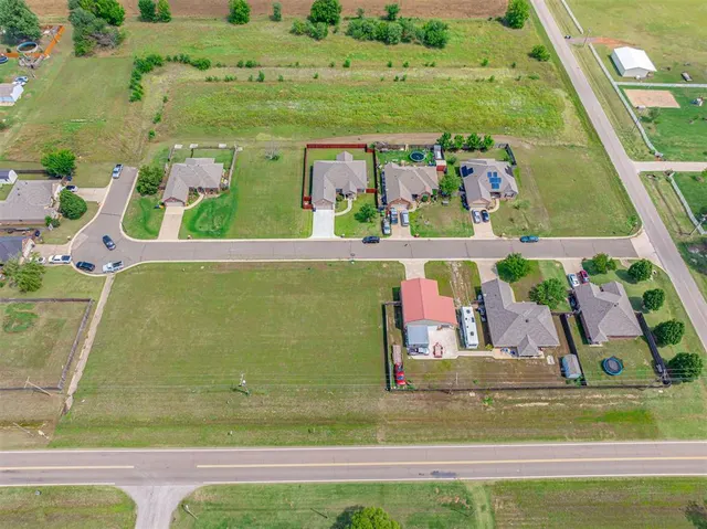 Photo 8 — 109 Dogwood, Crescent, OK 73028