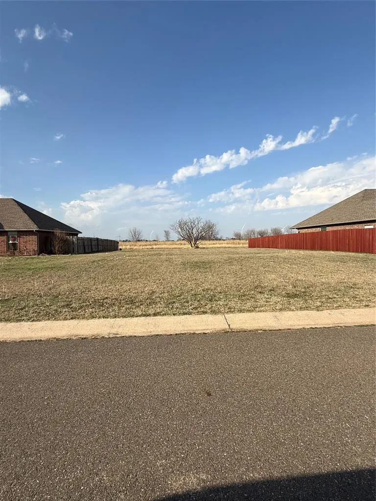 Photo 15 — 110 Dogwood, Crescent, OK 73028