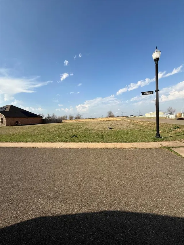 Photo 2 — 102 Dogwood, Crescent, OK 73028