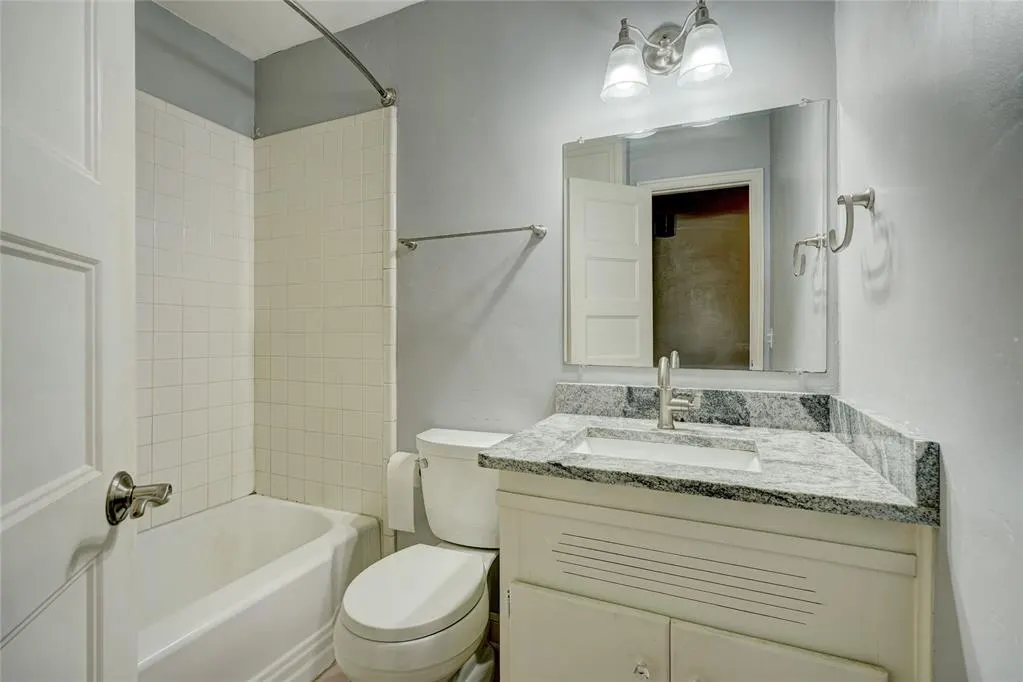 Photo 14 — 2756 NW Grand Boulevard, Oklahoma City, OK 73116