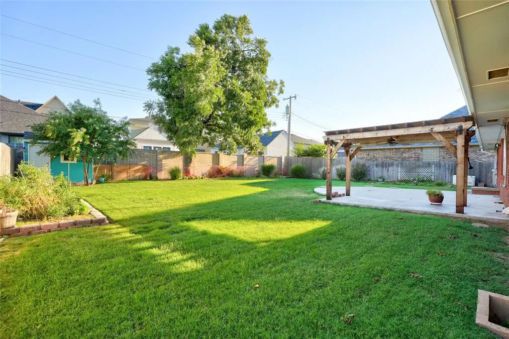 Photo 18 — 2756 NW Grand Boulevard, Oklahoma City, OK 73116