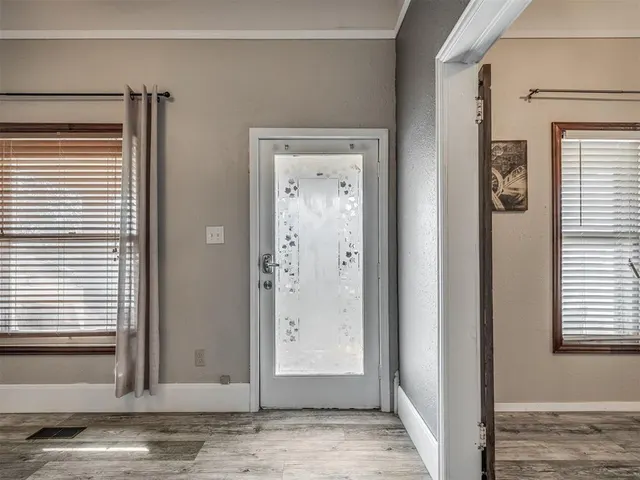 Photo 4 — 316 E Jefferson Street, Crescent, OK 73028