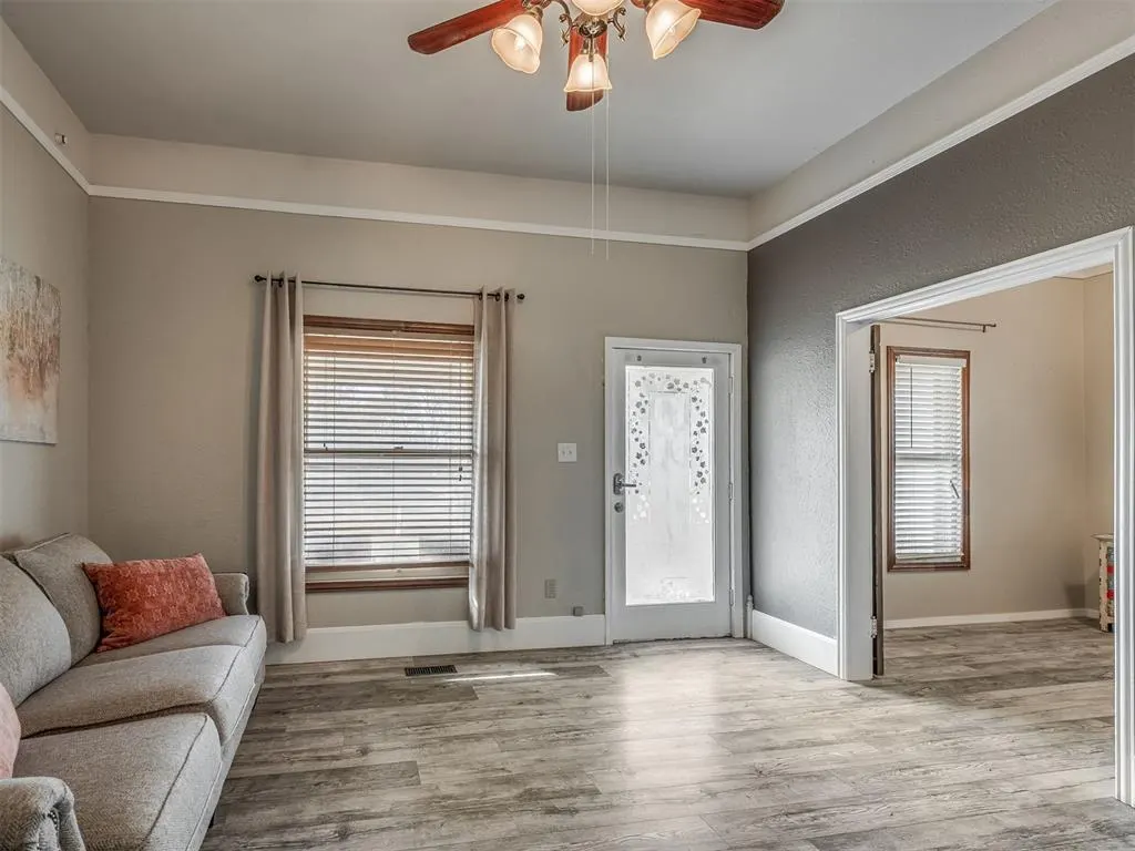 Photo 5 — 316 E Jefferson Street, Crescent, OK 73028
