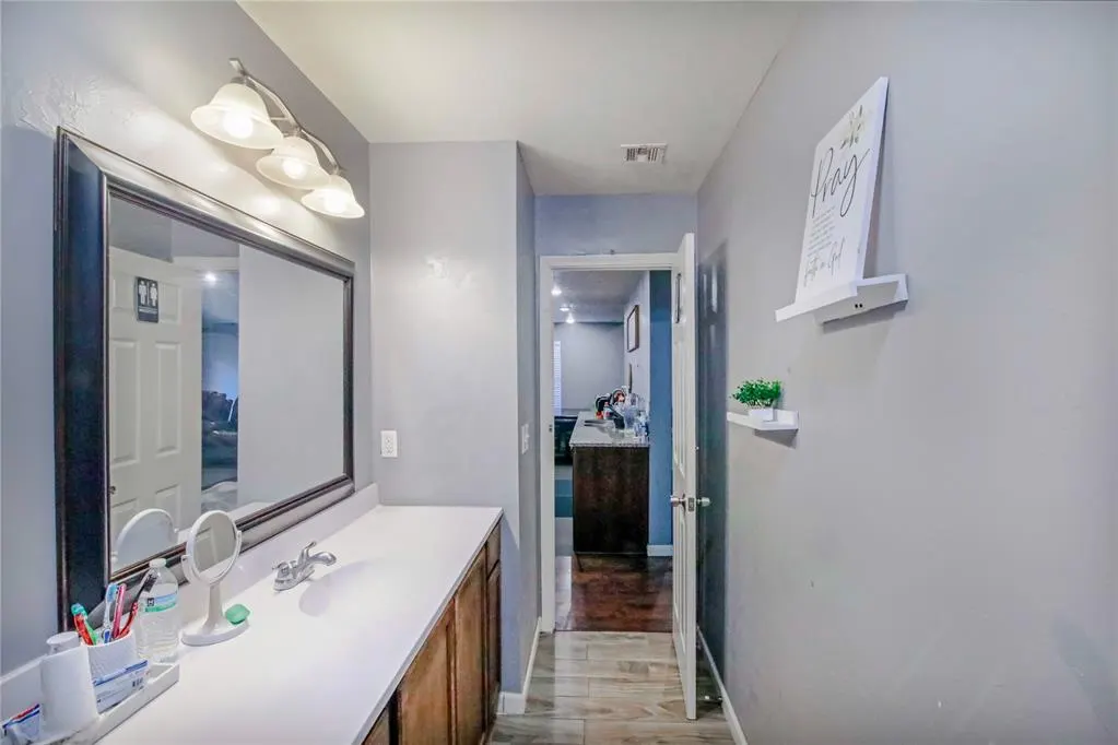 Photo 18 — 225 SE 53rd Street, Oklahoma City, OK 73129