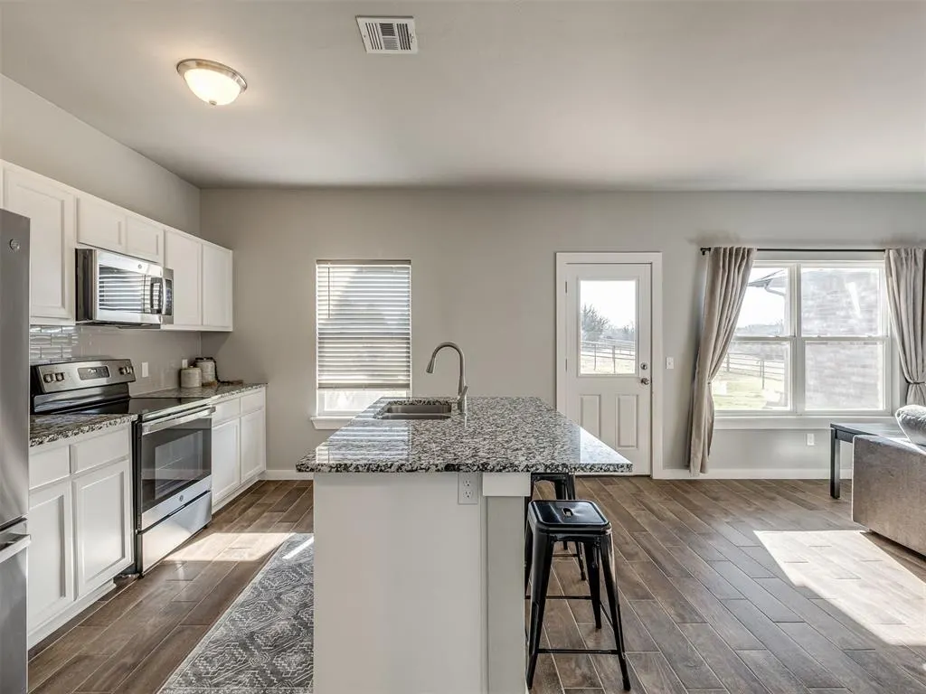 Photo 16 — 1350 N Kelley Avenue, Guthrie, OK 73044