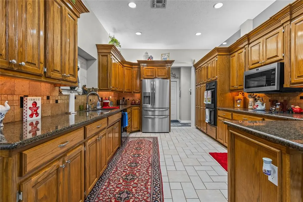 Photo 13 — 416 Fieldcrest Drive, Chickasha, OK 73018