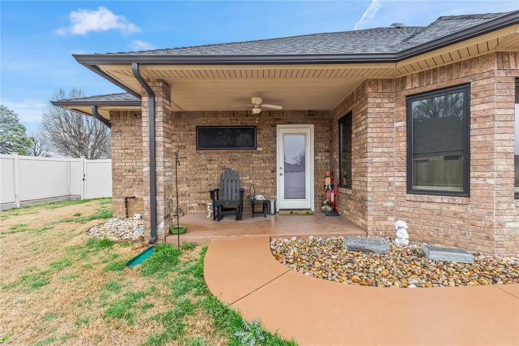 Photo 47 — 416 Fieldcrest Drive, Chickasha, OK 73018