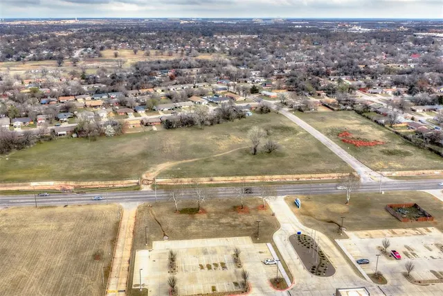 Photo 2 — 4800 S Bryant Avenue, Oklahoma City, OK 73160