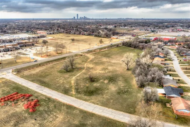 Photo 4 — 4800 S Bryant Avenue, Oklahoma City, OK 73160