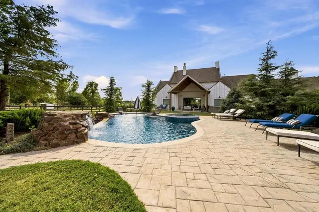 Photo 8 — 15500 S Drexel Avenue, Oklahoma City, OK 73170