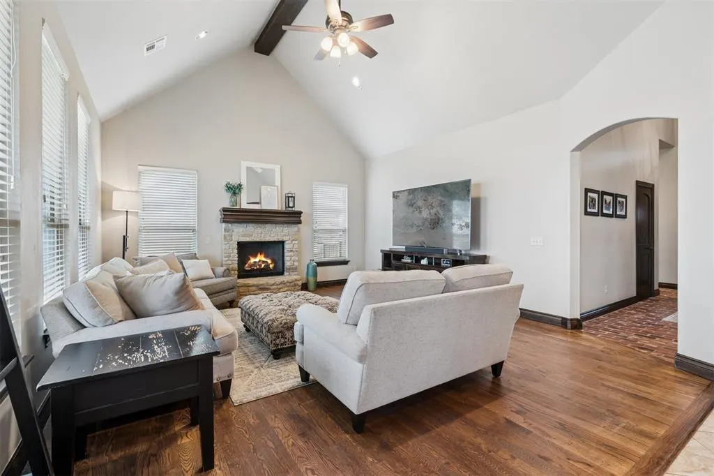 Photo 7 — 10401 Cherrywood Drive, Oklahoma City, OK 73151