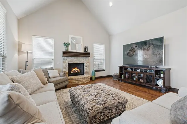Photo 8 — 10401 Cherrywood Drive, Oklahoma City, OK 73151