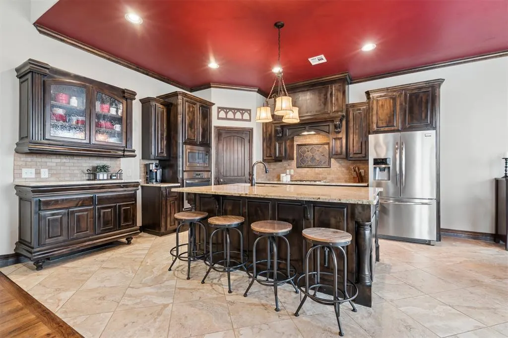 Photo 13 — 10401 Cherrywood Drive, Oklahoma City, OK 73151