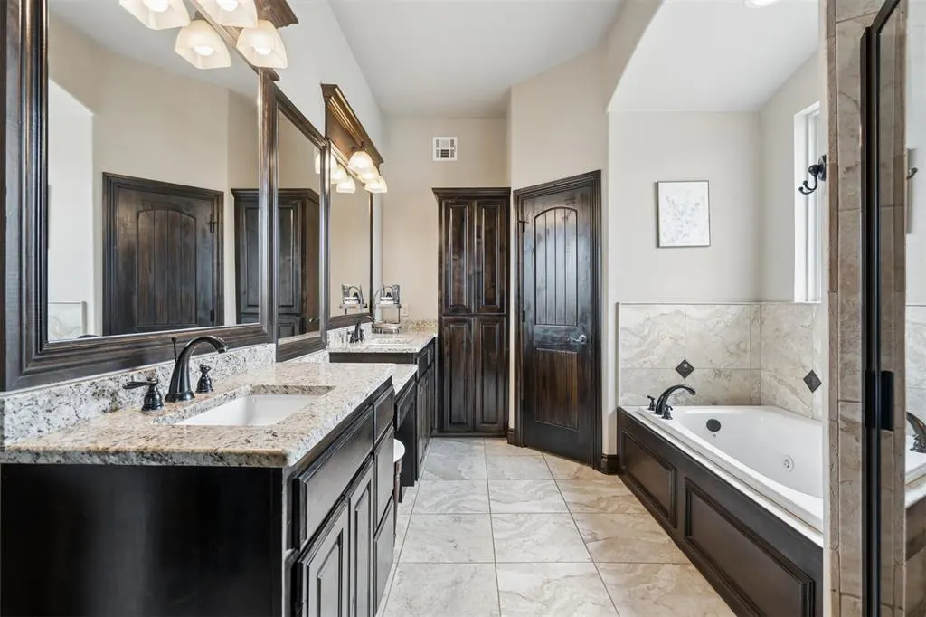 Photo 20 — 10401 Cherrywood Drive, Oklahoma City, OK 73151