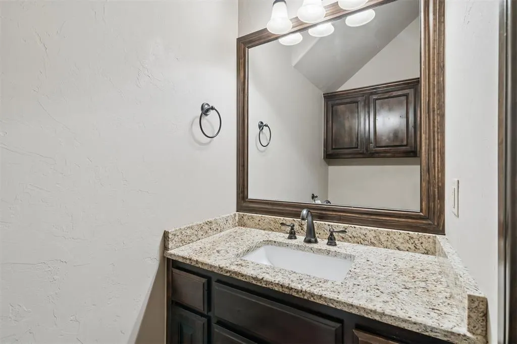 Photo 31 — 10401 Cherrywood Drive, Oklahoma City, OK 73151