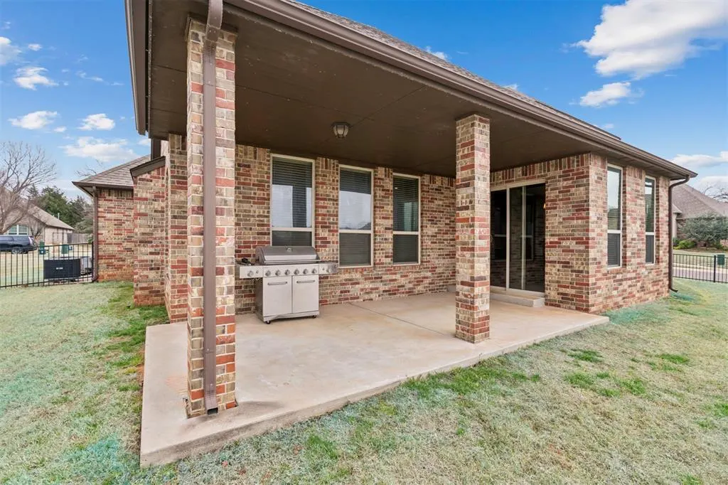 Photo 35 — 10401 Cherrywood Drive, Oklahoma City, OK 73151