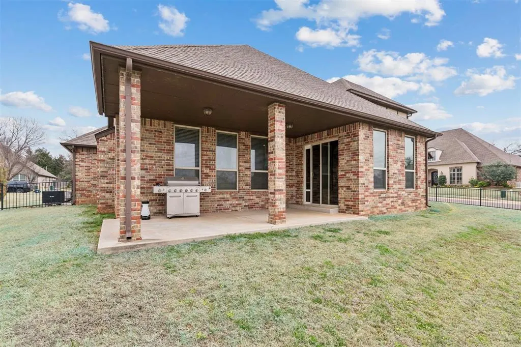 Photo 36 — 10401 Cherrywood Drive, Oklahoma City, OK 73151
