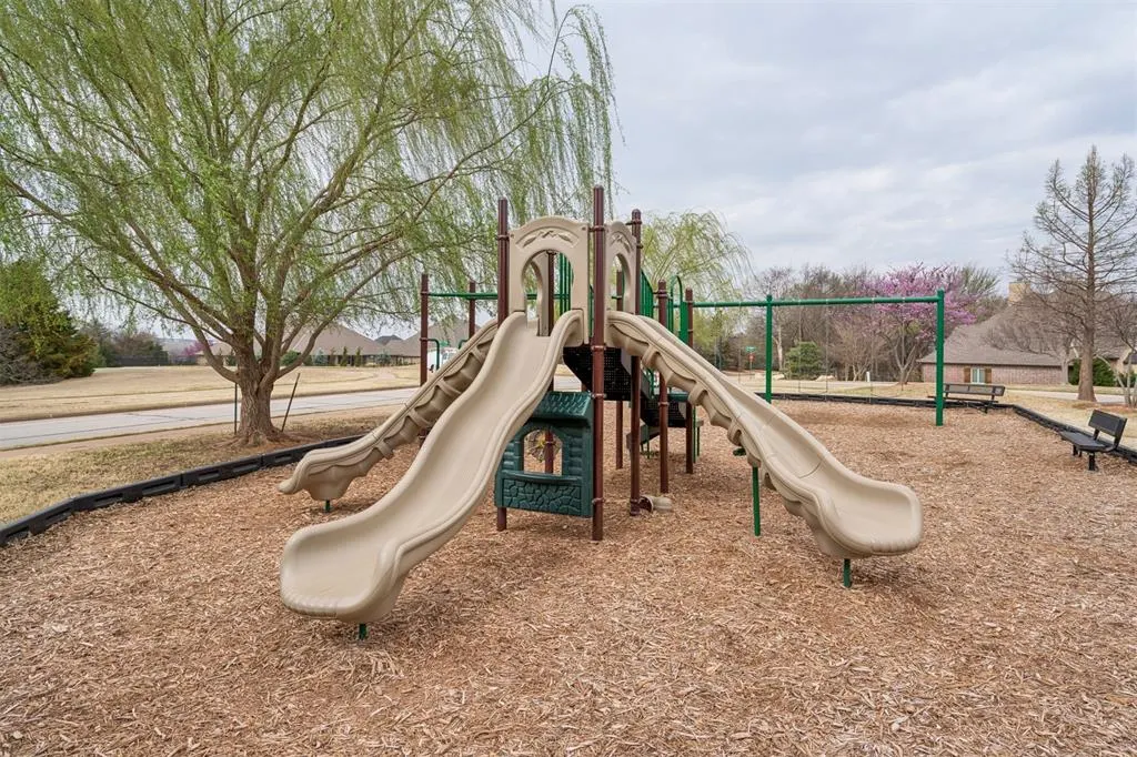 Photo 44 — 10401 Cherrywood Drive, Oklahoma City, OK 73151
