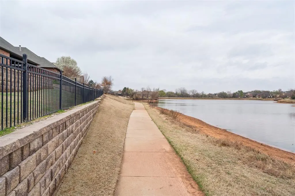 Photo 47 — 10401 Cherrywood Drive, Oklahoma City, OK 73151