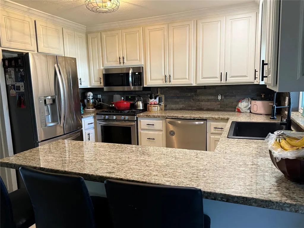 Photo 7 — 617 E Washington, Tecumseh, OK 74873