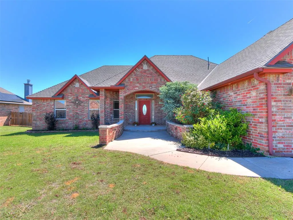 Photo 2 — 1124 Antler Ridge, Tuttle, OK 73089