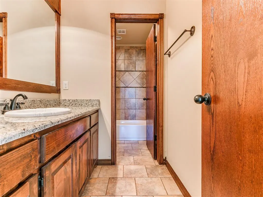 Photo 31 — 1124 Antler Ridge, Tuttle, OK 73089
