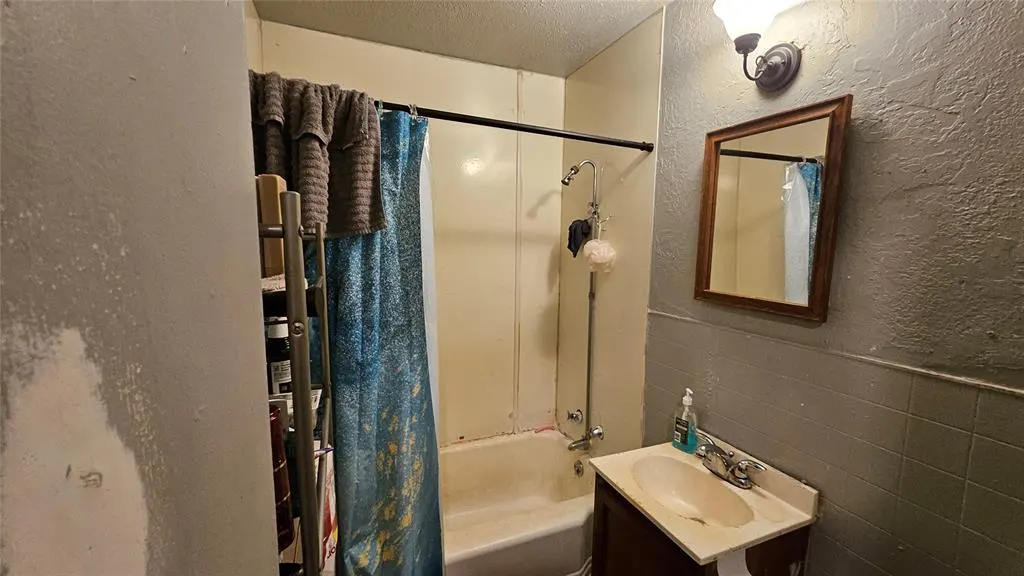 Photo 12 — 1423 N 7th Street, Duncan, OK 73533