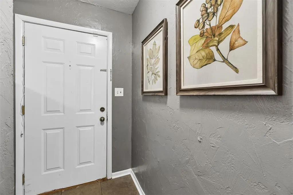 Photo 5 — 3717 NW 58th Terrace, Oklahoma City, OK 73112