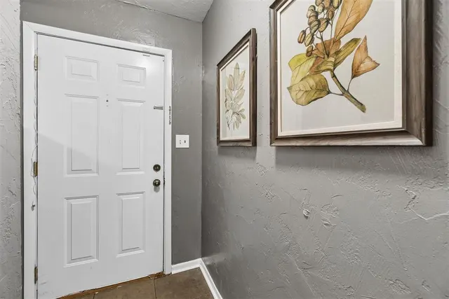 Photo 5 — 3717 NW 58th Terrace, Oklahoma City, OK 73112