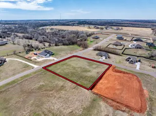 Sold home at 763 Windmill Avenue