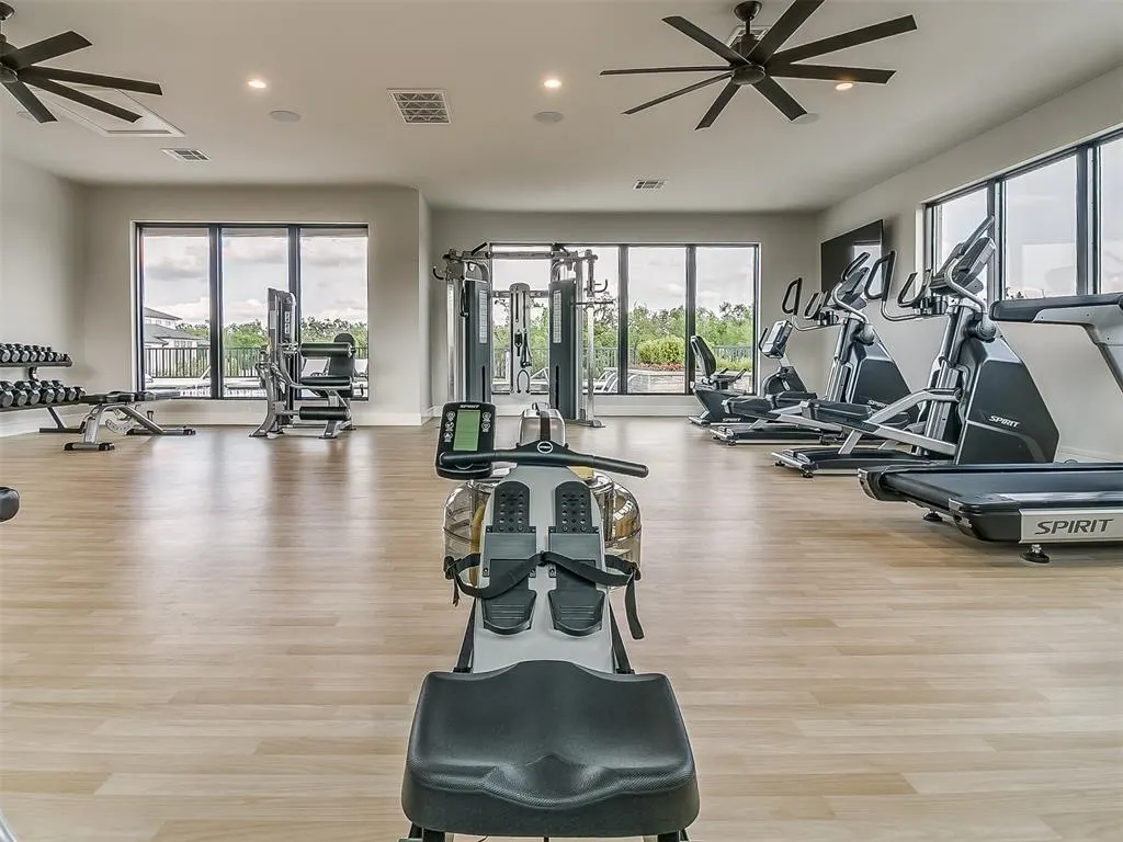 Photo 38 — 916 NW 156th Street, Edmond, OK 73013