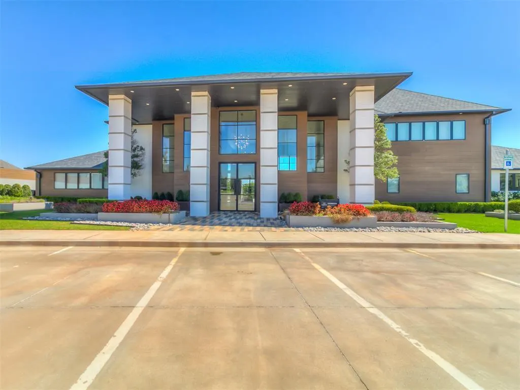 Photo 39 — 916 NW 156th Street, Edmond, OK 73013