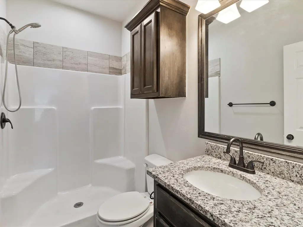 Photo 9 — 1852 Post Oak Road 1854, El Reno, OK 73036