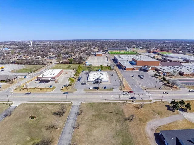 Photo 5 — 400 N Eastern Avenue, Moore, OK 73160