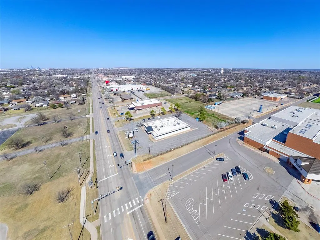 Photo 6 — 400 N Eastern Avenue, Moore, OK 73160