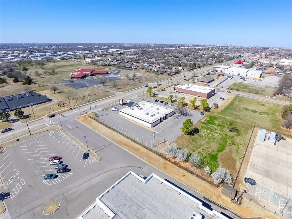 Photo 8 — 400 N Eastern Avenue, Moore, OK 73160
