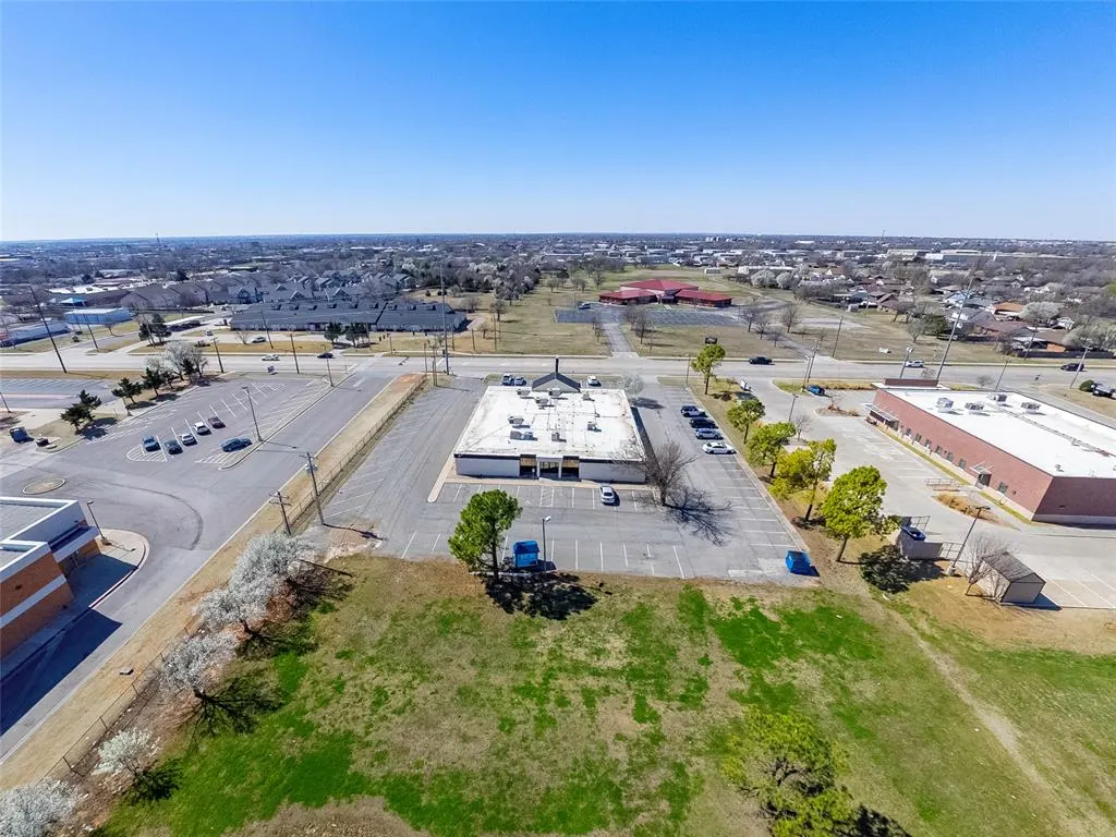 Photo 11 — 400 N Eastern Avenue, Moore, OK 73160