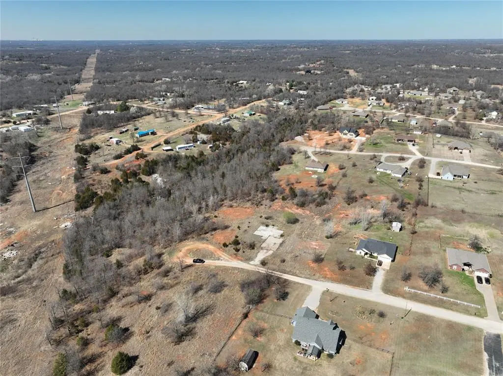 Photo 4 — 17147 Cottonwood Court, Newalla, OK 74857