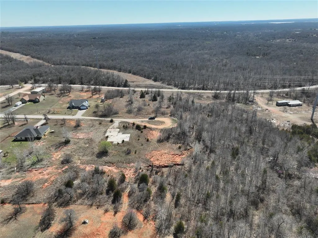 Photo 13 — 17147 Cottonwood Court, Newalla, OK 74857