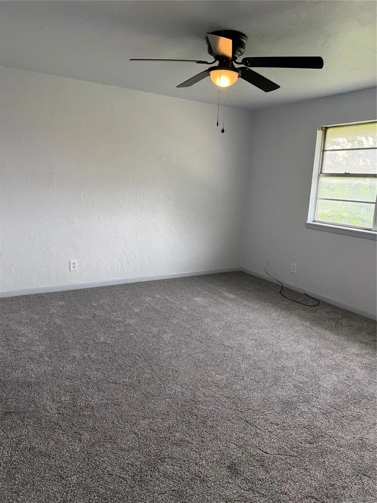 Photo 19 — 20 NW 15th Avenue, Ardmore, OK 73401