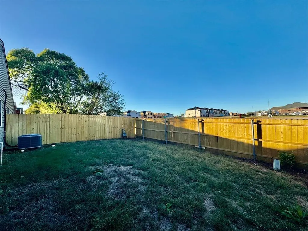 Photo 23 — 925 Swan Lake Court, Edmond, OK 73003