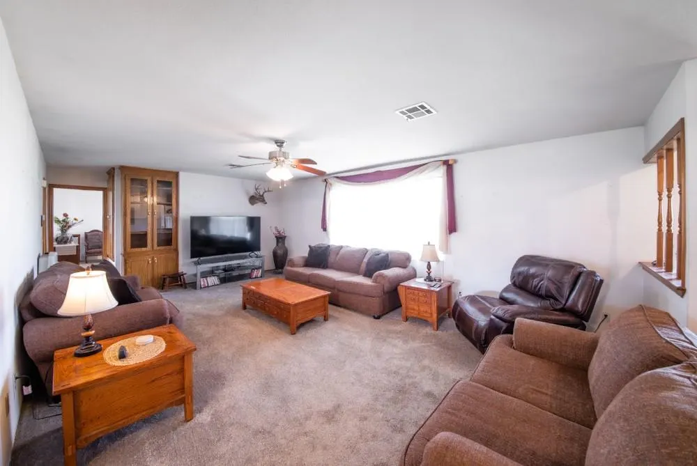 Photo 3 — 21282 SE 15th, Harrah, OK 73045